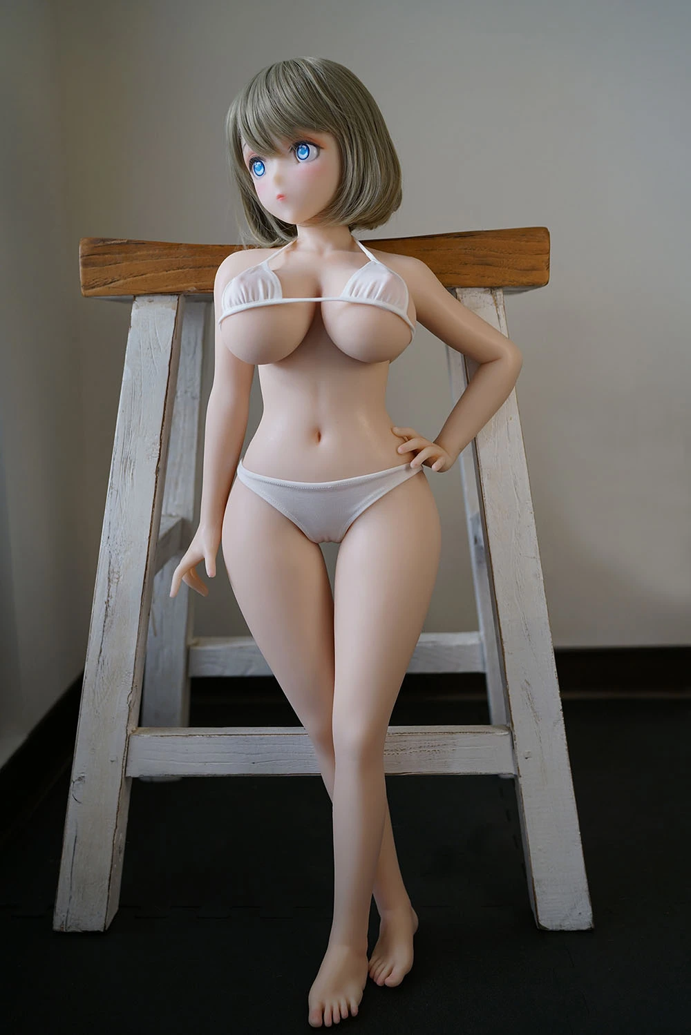 可憐 妻 ドール