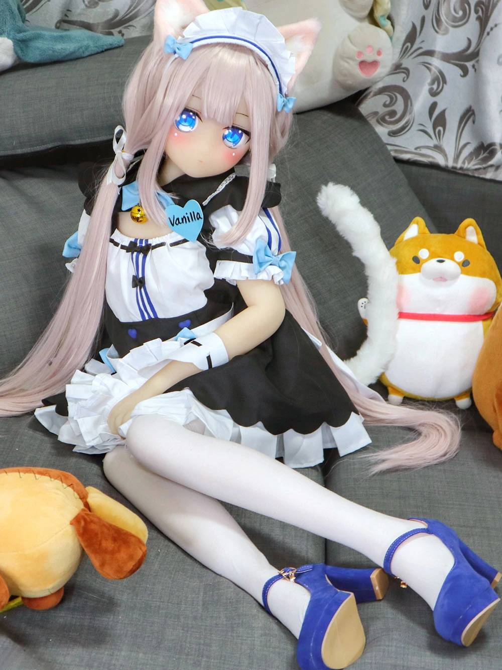 可愛い猫メイド アニメ顔ラブドール